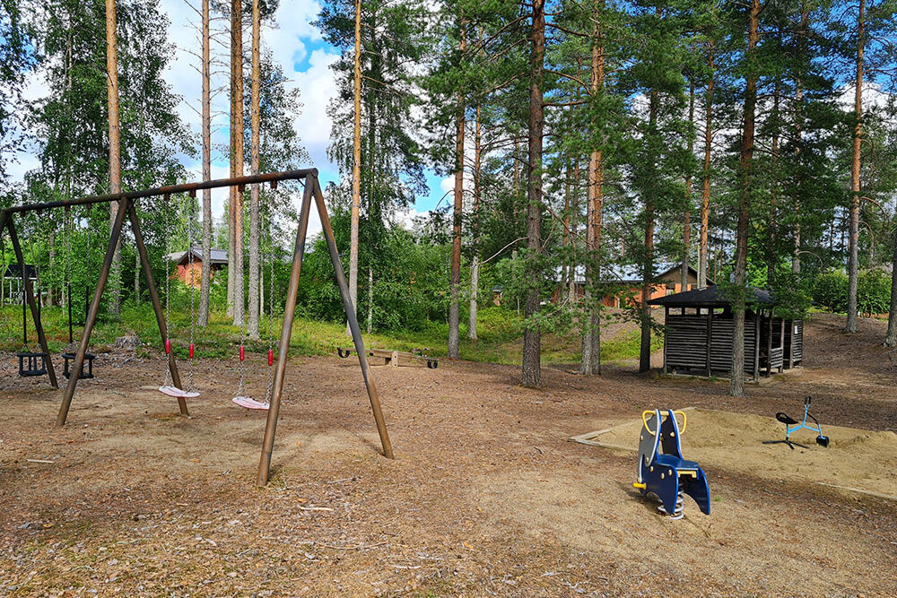 Mäki -leikkipuisto Lehmossa